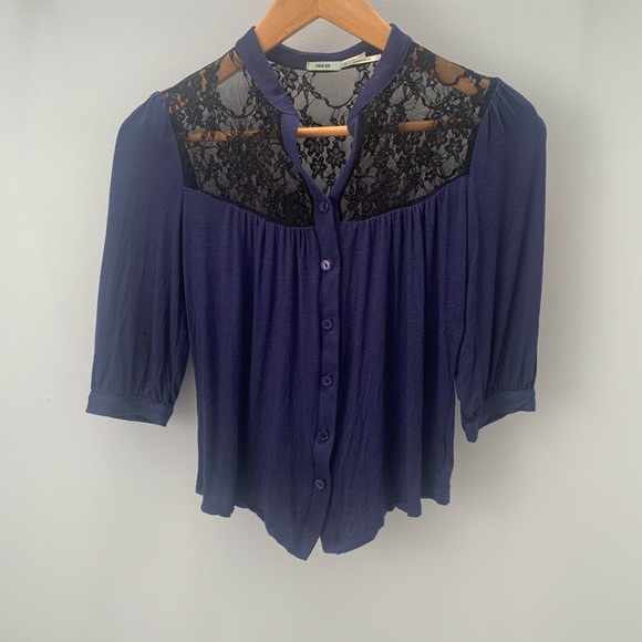 🦋Urban Outfitters lace button up top - Picture 5 of 9